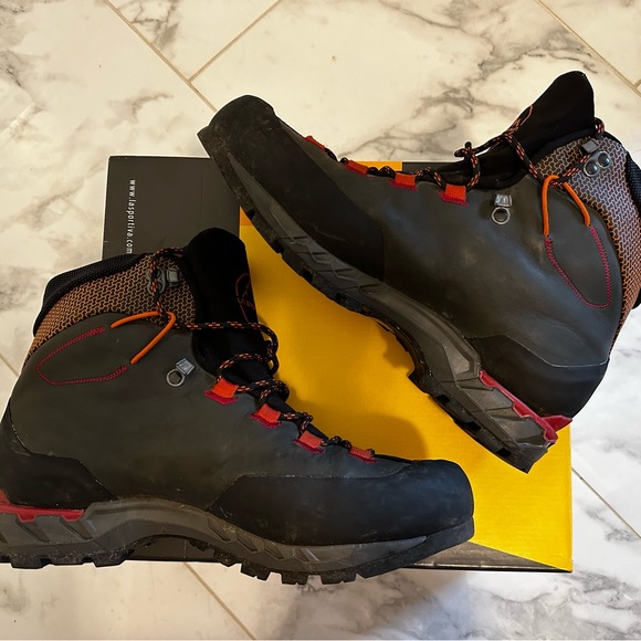 La Sportiva Trango Tech Leather Goretex Boots - Picture 5 of 8